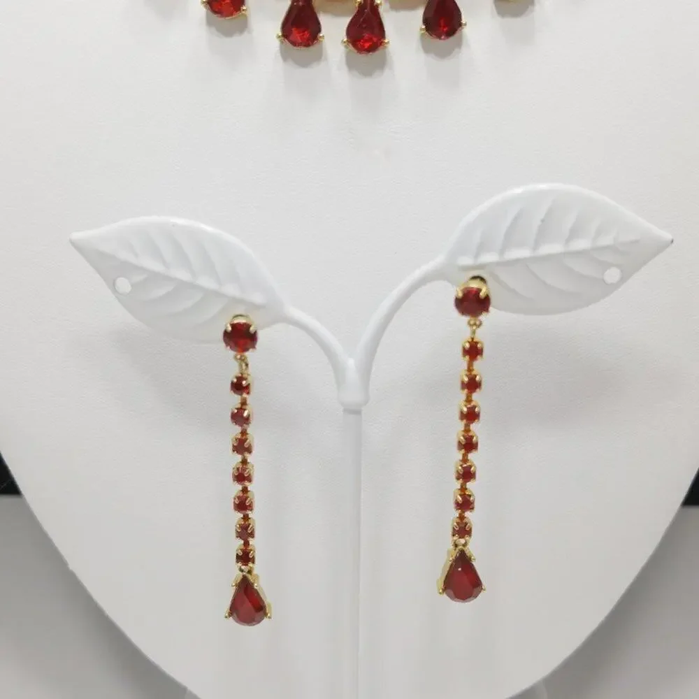 Avon 2004 Women’s Red Rhinestone Choker Adjustable Necklace Post Earrings Set